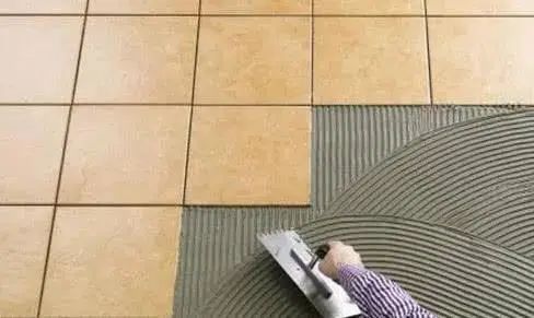 瓷砖空鼓上门维修电话是多少啊 瓷砖空鼓上门维修电话是多少啊